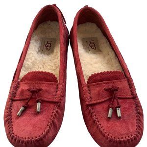 UGG Eavon Red Suede Moccasin Size 6.5
